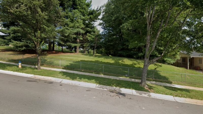 Lone Oak Park - Rockville, MD