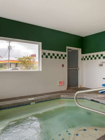 Comfort Inn & Suites - Salem, OR