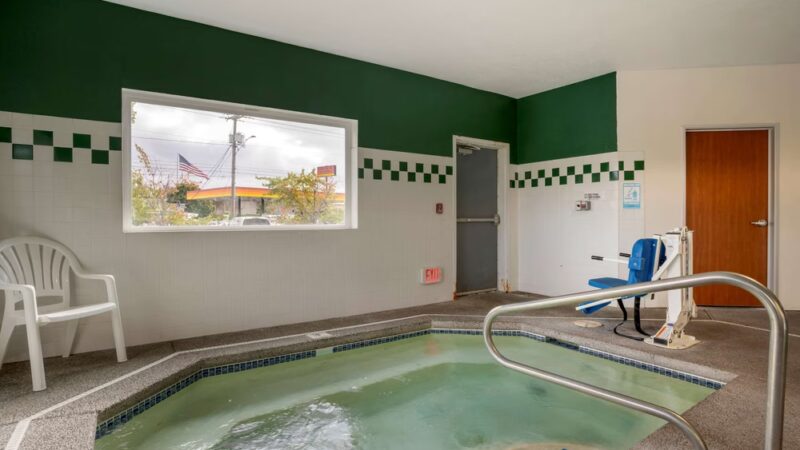 Comfort Inn & Suites - Salem, OR