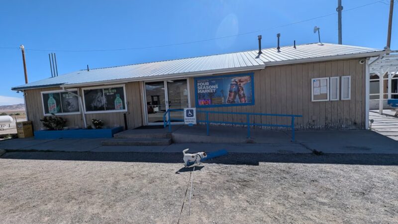 Four Seasons Market - Schurz, NV