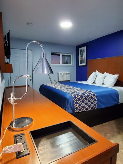 Golden Inn Motel - Seagoville, TX