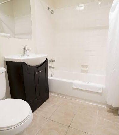 Seatac Inn and Airport Parking - SeaTac, WA