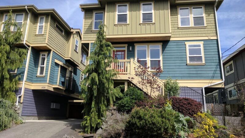 Broadway Hill Park - Seattle, WA