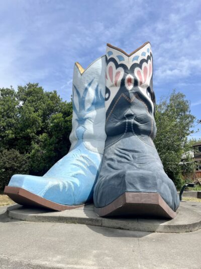 Hat & Boots Park (Oxbow Park) - Seattle, WA