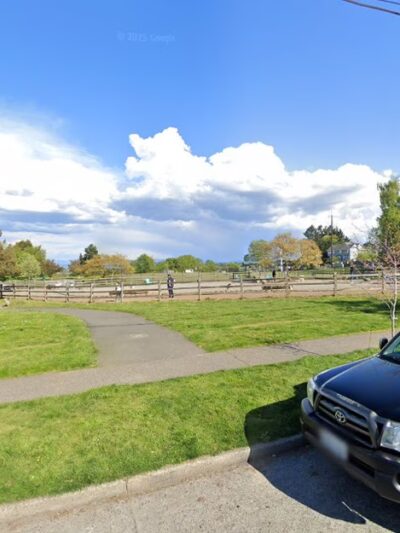 Magnolia Manor Park Off-Leash Area - Seattle, WA