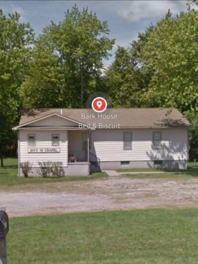 Bark House Bed & Biscuit - Sedalia, MO