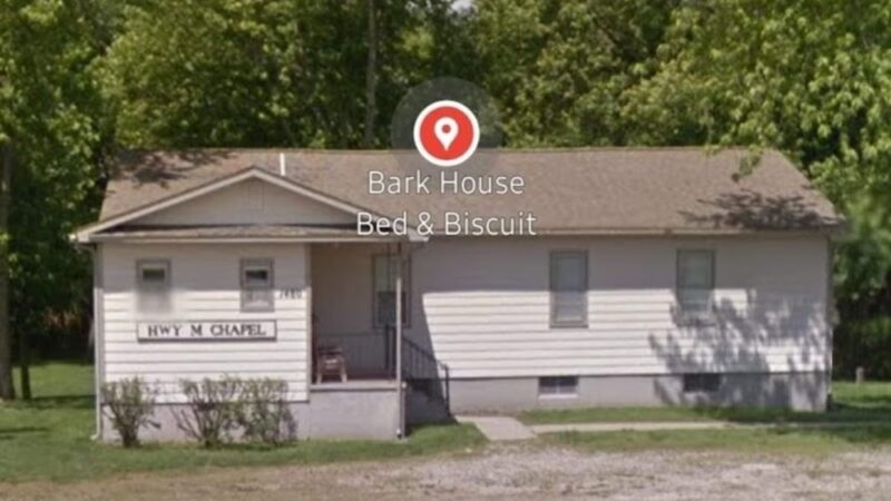 Bark House Bed & Biscuit - Sedalia, MO