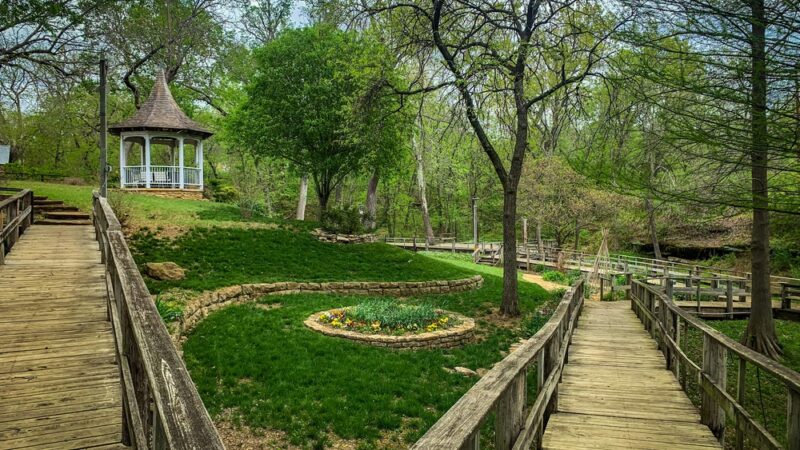 The Hollow - Sedan, KS