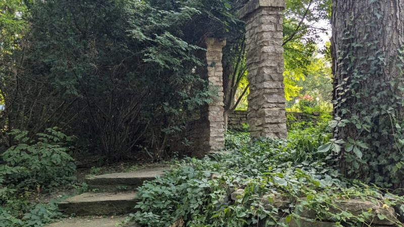 The Hollow - Sedan, KS