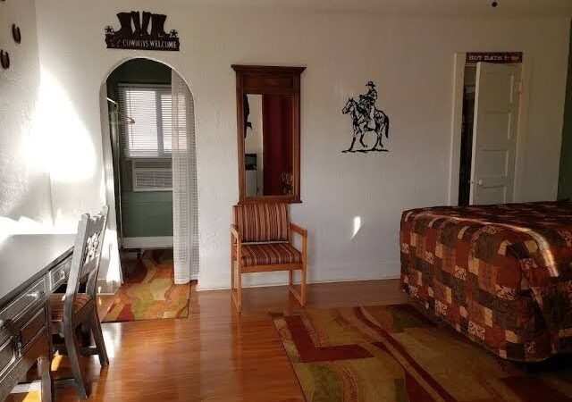 Deluxe Inn - Seligman, AZ