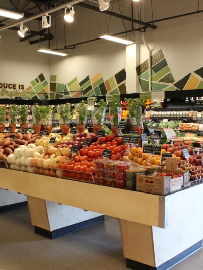 MOM's Organic Market - Severna Park, MD