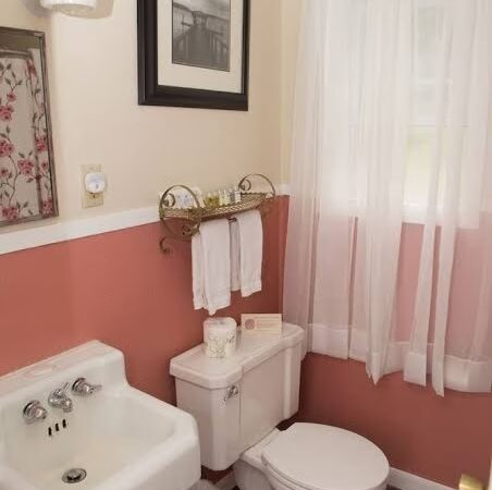 Governor's Rock Motel - Shaftsbury, VT