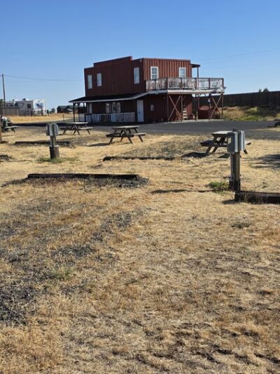 Firehouse RV Park - Shaniko, OR