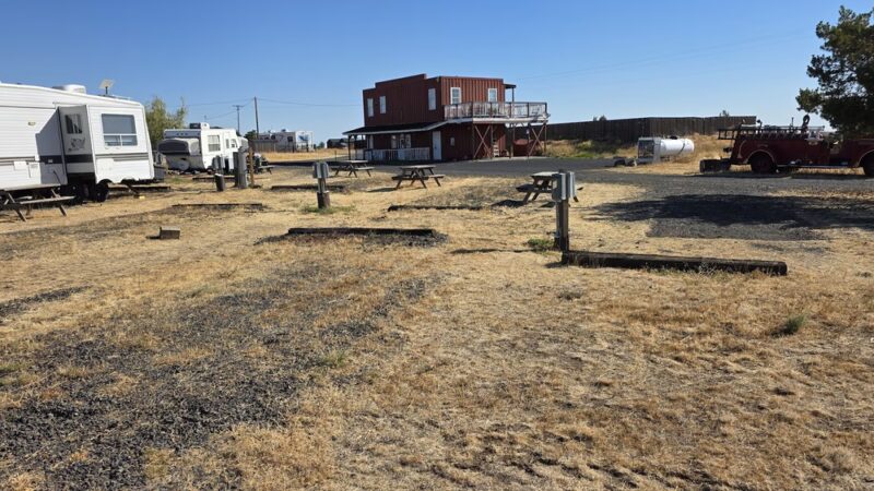 Firehouse RV Park - Shaniko, OR