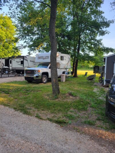 Deer Creek Campground - Sheridan, IL