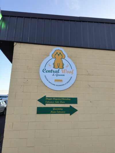 Central Woof And Groom - Sisters, OR