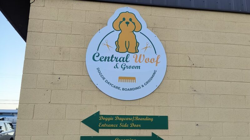 Central Woof And Groom - Sisters, OR