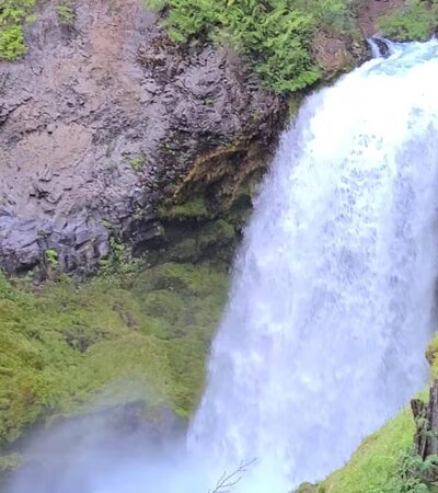 Waterfalls Loop Trailhead - Sisters, OR