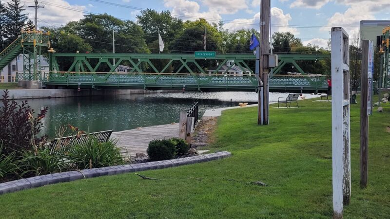 Erie Canal Parking - Spencerport, NY
