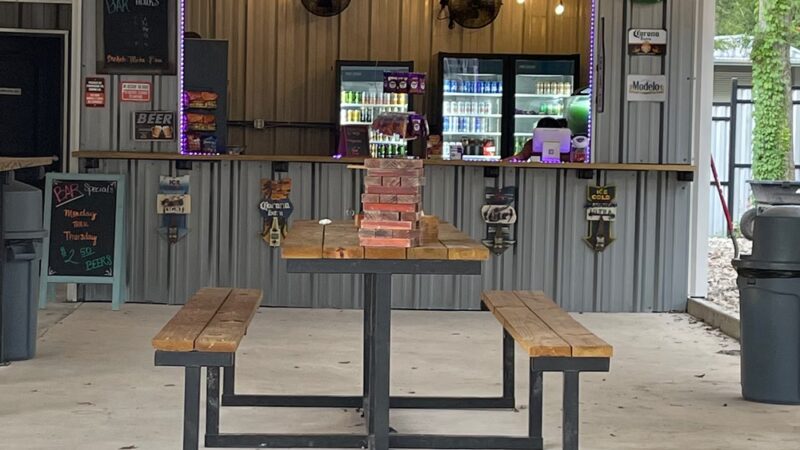 Food Truck'n Park & Sports Bar - Splendora, TX