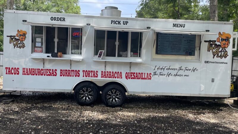 Food Truck'n Park & Sports Bar - Splendora, TX