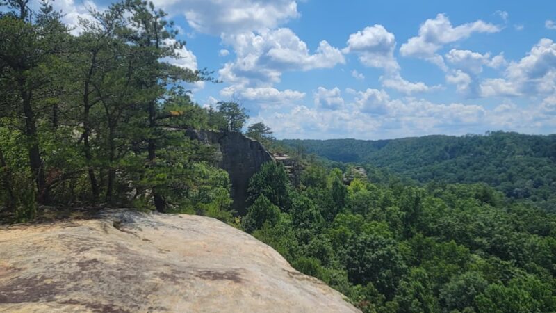 Jailhouse Rock Trailhead - Stanton, KY