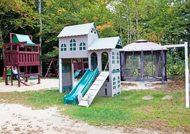 Evergreen Valley Inn & Villas - Stoneham, ME