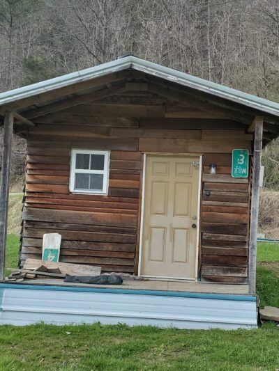 Hillbilly Stays Campground / Grace Elk Outfitters -Elk Camp - Stoney Fork, KY