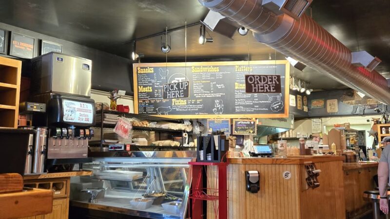 B.T.'s Smokehouse - Sturbridge, MA