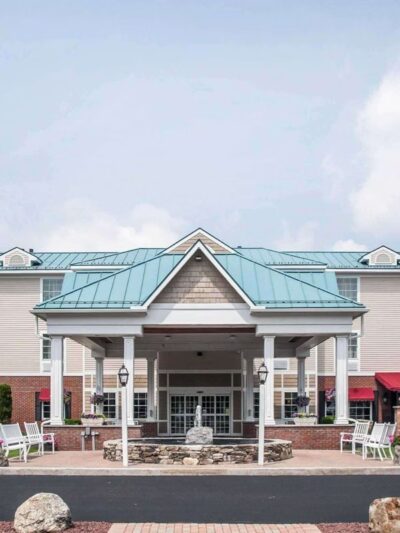 Comfort Inn & Suites Sturbridge-Brimfield - Sturbridge, MA