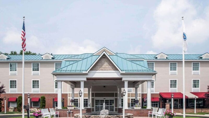 Comfort Inn & Suites Sturbridge-Brimfield - Sturbridge, MA