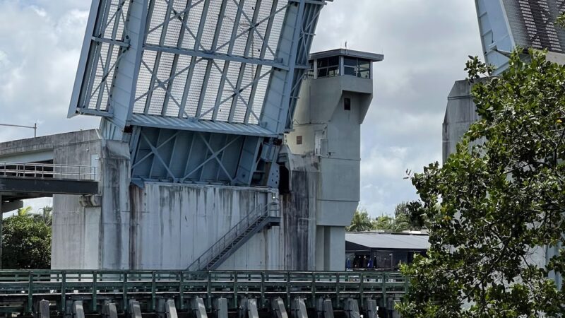 Bella Vista Park - Sunny Isles Beach, FL