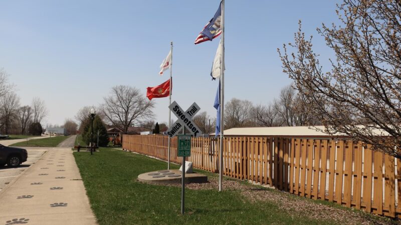 Sweetser Switch Trail Trailhead - Sweetser, IN