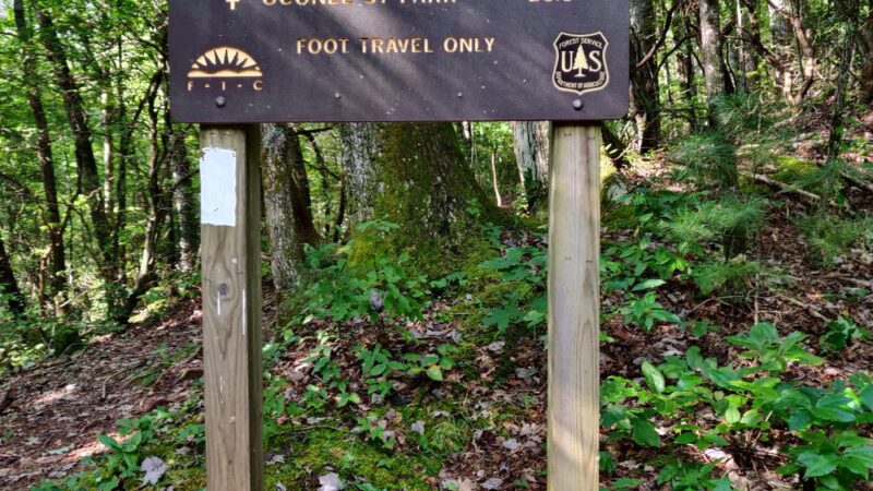 Foothills Trail - Fish Hatchery Rd Trailhead - Tamassee, SC