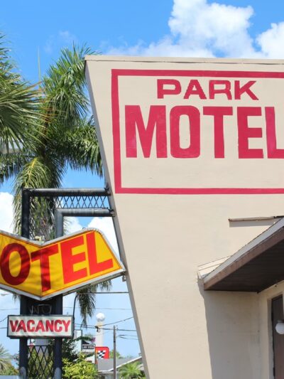 Park Motel - Tampa, FL