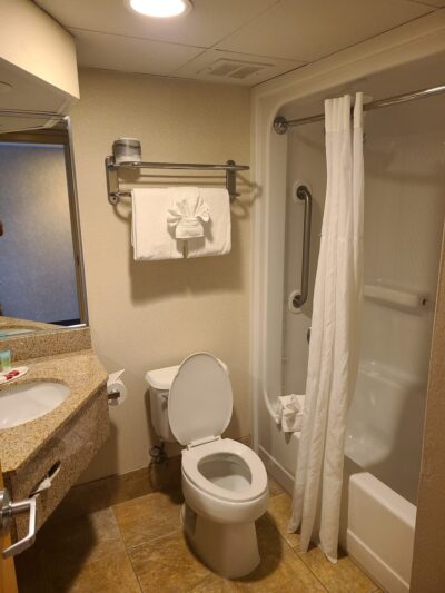 Days Hotel by Wyndham Toms River Jersey Shore - Toms River, NJ