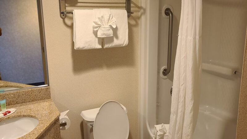 Days Hotel by Wyndham Toms River Jersey Shore - Toms River, NJ