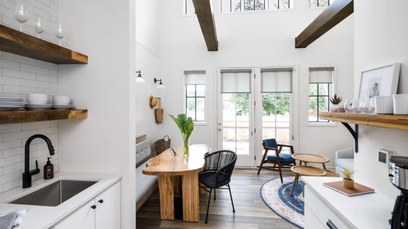 The Station by Compo Hotels - Travelers Rest, SC
