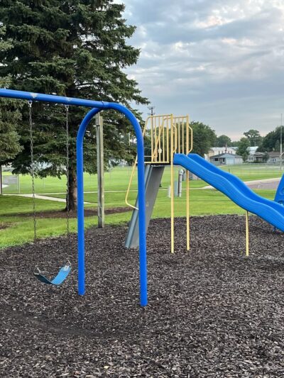TRUMAN PLAYGROUND - Truman, MN