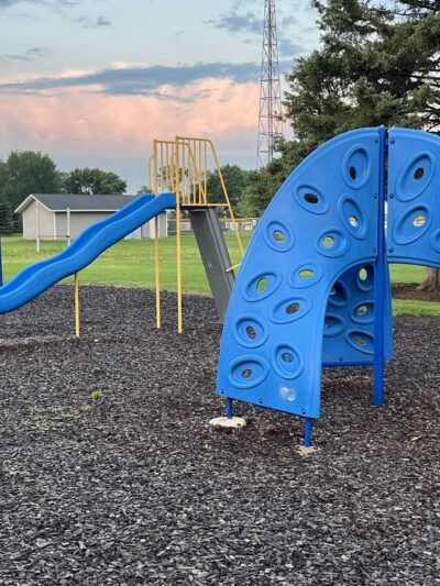 TRUMAN PLAYGROUND - Truman, MN