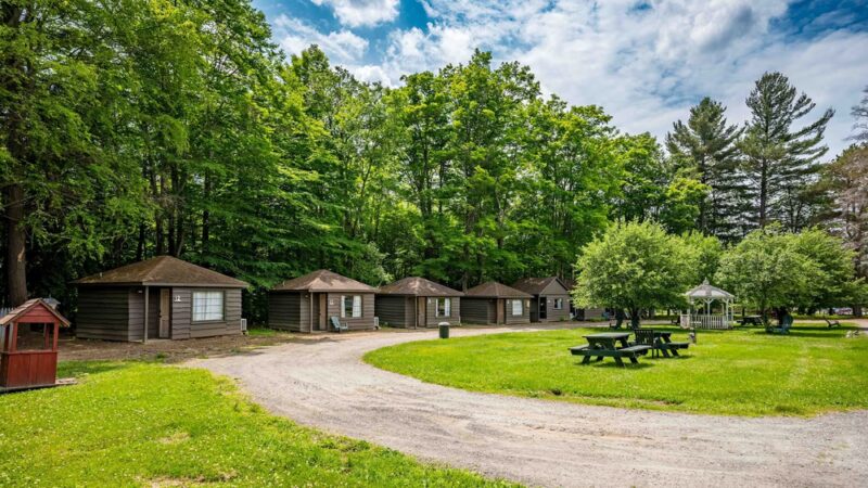 Park Motel and Cabins - Tupper Lake, NY