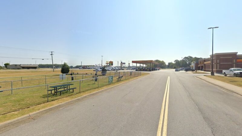 Dog Park at Love's Travel Stops - Tuscumbia, AL