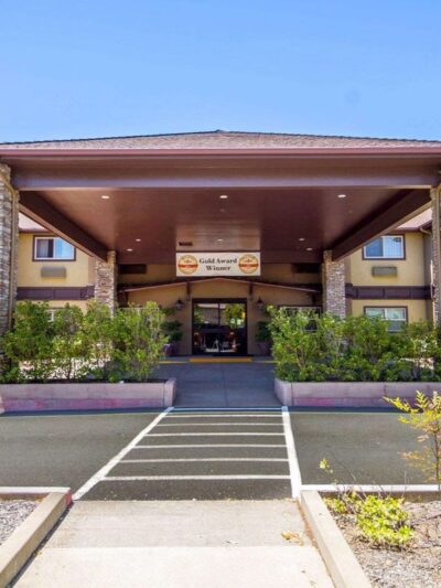 Comfort Inn & Suites Ukiah Mendocino County - Ukiah, CA