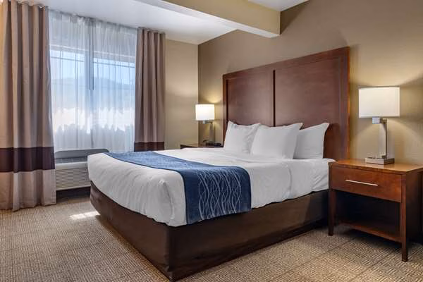 Comfort Inn & Suites Ukiah Mendocino County - Ukiah, CA