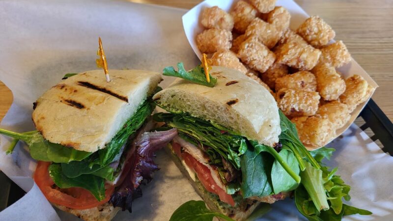 The Alley Grill - Ukiah, CA