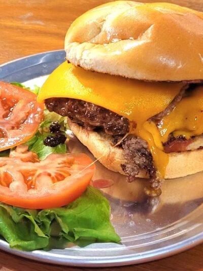 Muddy Dog Market & Grill - Unionville, IA