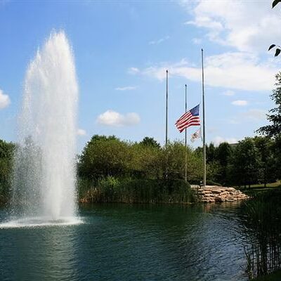 Vernon Hills Memorial Arbortheater - Vernon Hills, IL