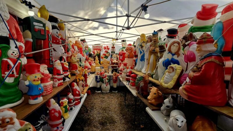Friendship Flea Market - Versailles, IN