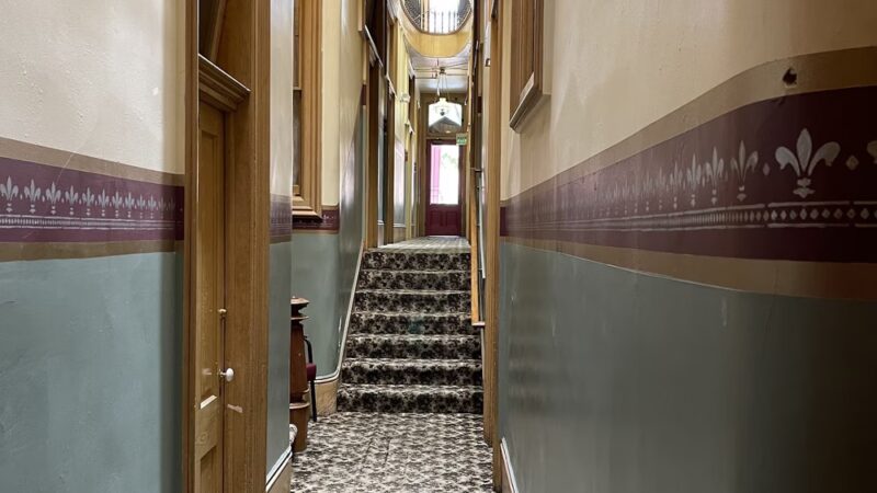 Silver Queen Hotel #11 - Virginia City, NV
