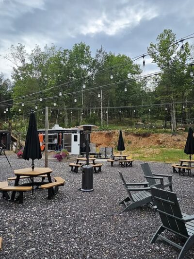 The Growl Grill - Walnut Shade, MO